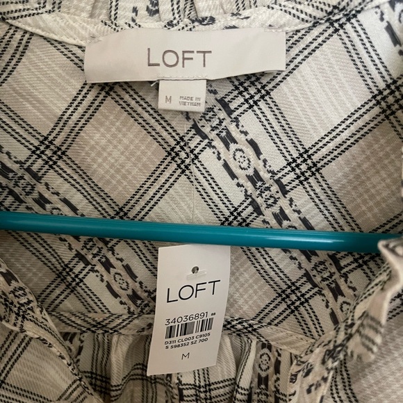 Boho style blouse from Loft - Picture 3 of 4